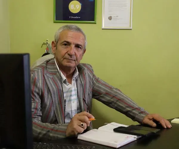 U Elzhbety Hostel Λβιβ