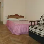 U Elzhbety