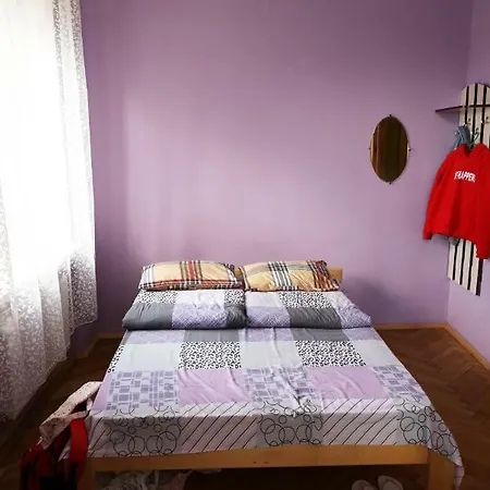 U Elzhbety Lviv