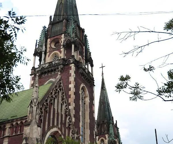 U Elzhbety بيت شباب *