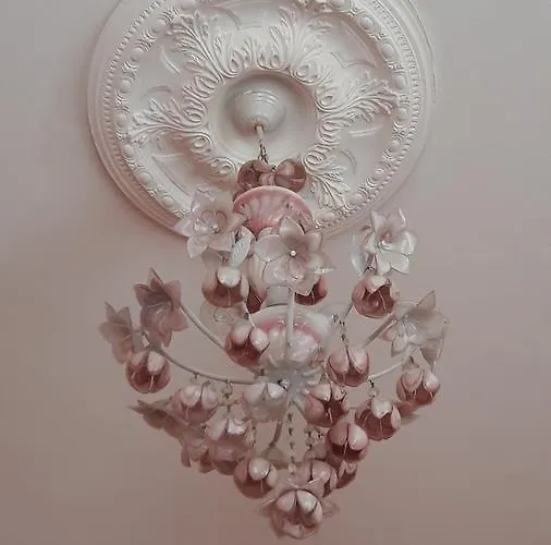 U Elzhbety ホステル *